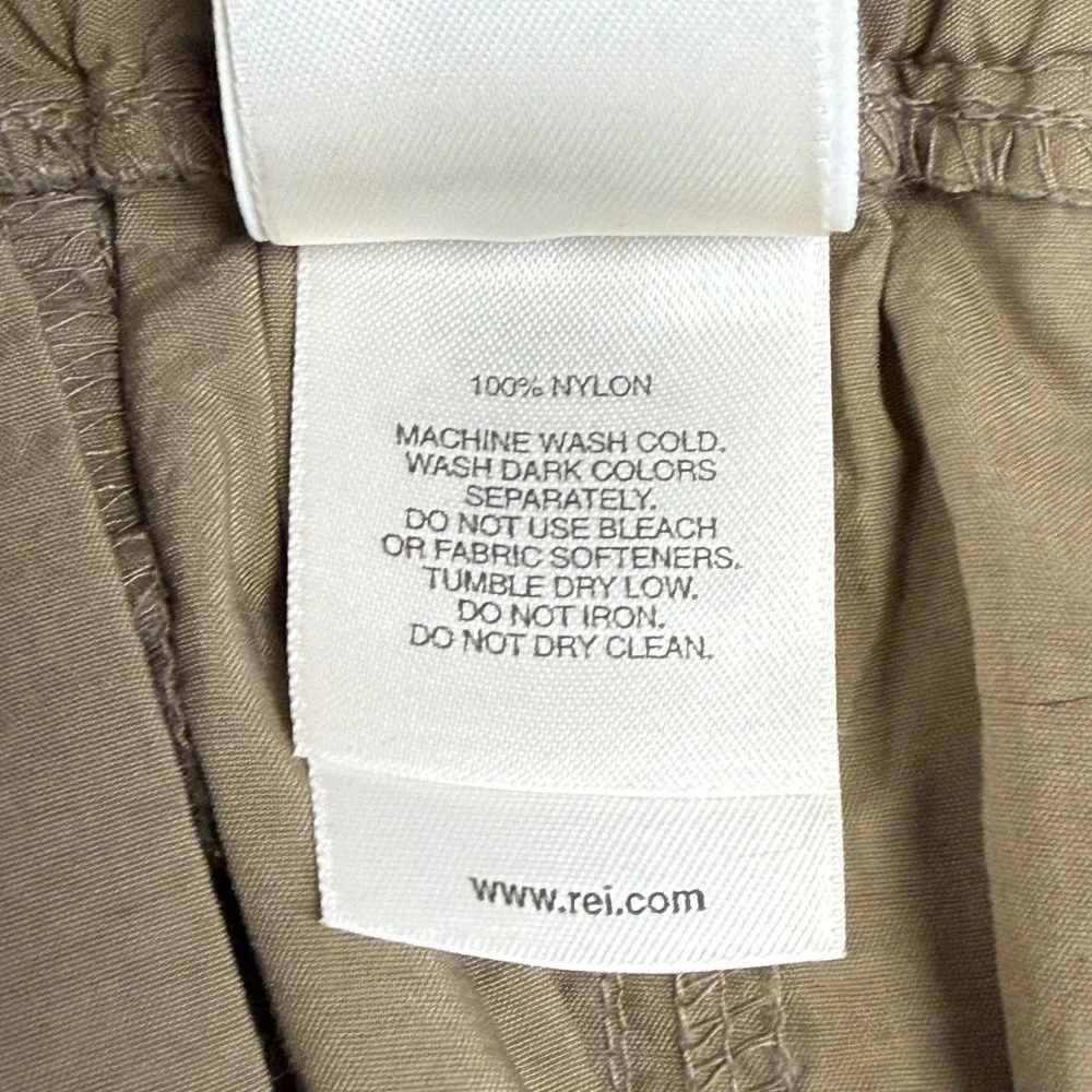 REI Sahara Mens XL Tan Nylon Convertible Cargo Hiking Pants Zip Off Shorts